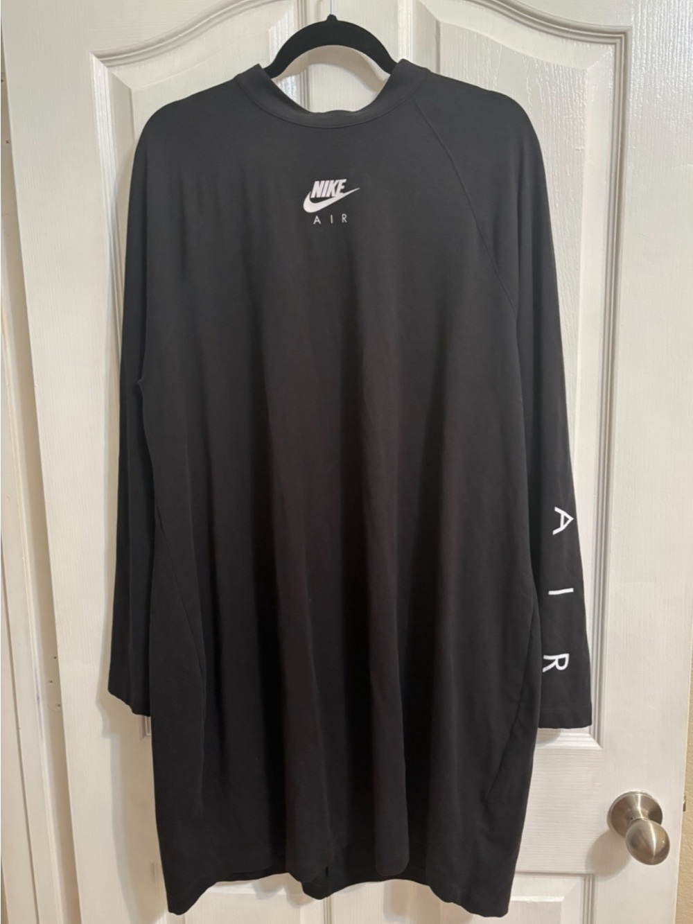 Nike Black Long-Sleeve Air Logo Pullover